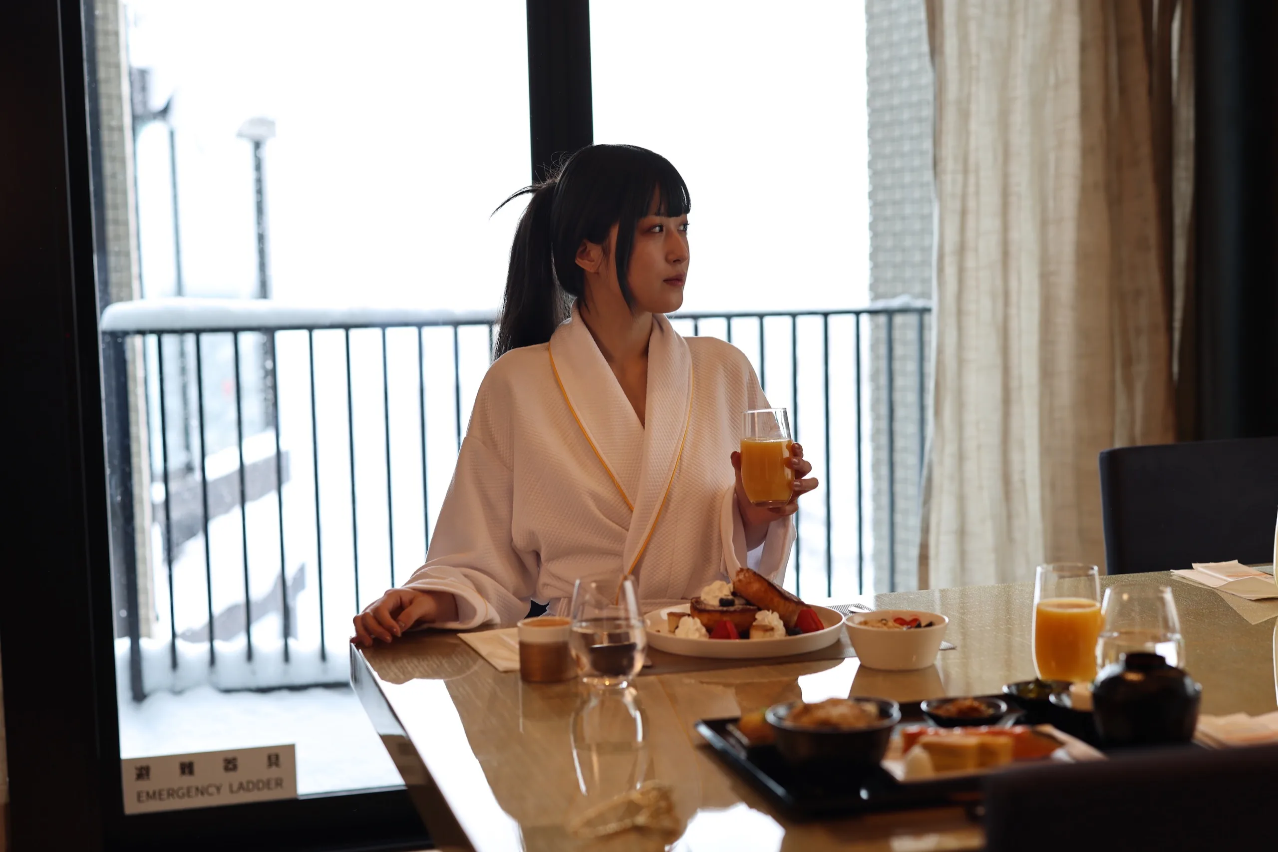 Breakfast in HOTELA robe
